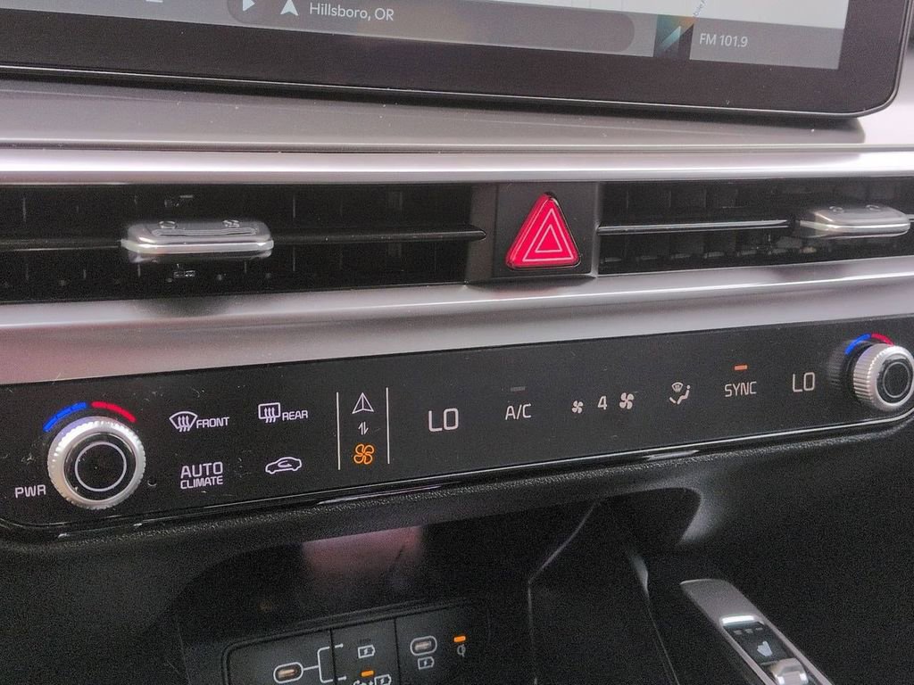 Used 2025 Kia Sorento S w/ Panoramic Sunroof Package image 20