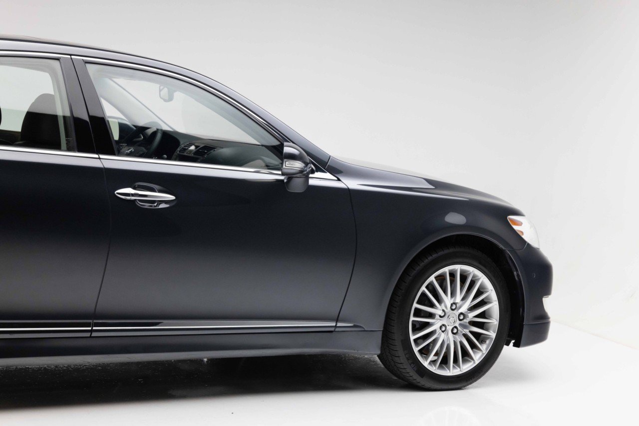 Used 2011 Lexus LS 460 w/ Sport Pkg RWD image 33
