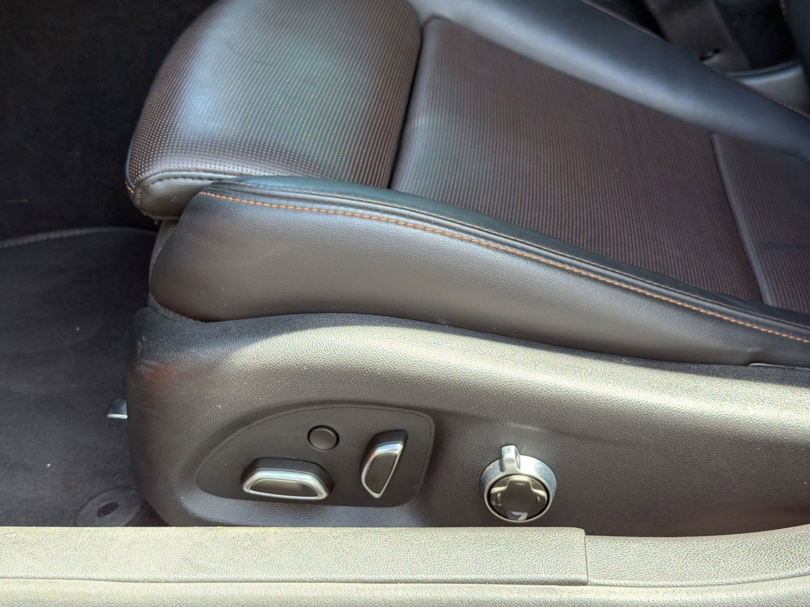 Used 2023 Cadillac CT5 V w/ Premium Package RWD image 13