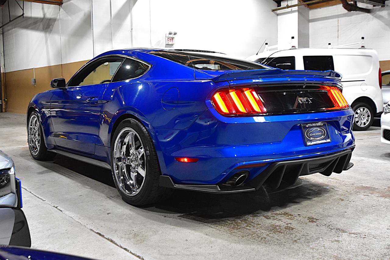 Used 2017 Ford Mustang GT w/ GT Performance Package RWD image 7