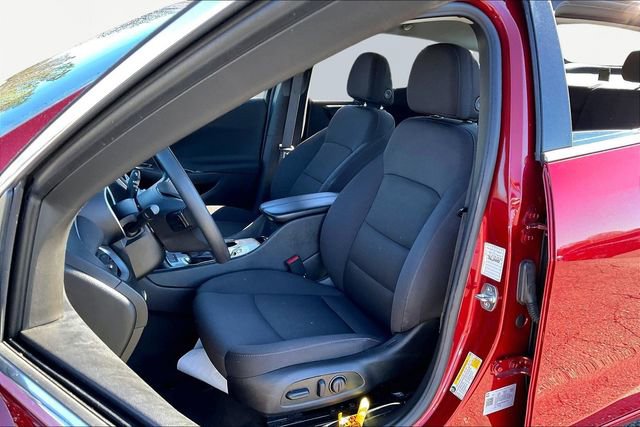 Used 2024 Chevrolet Malibu LT image 15