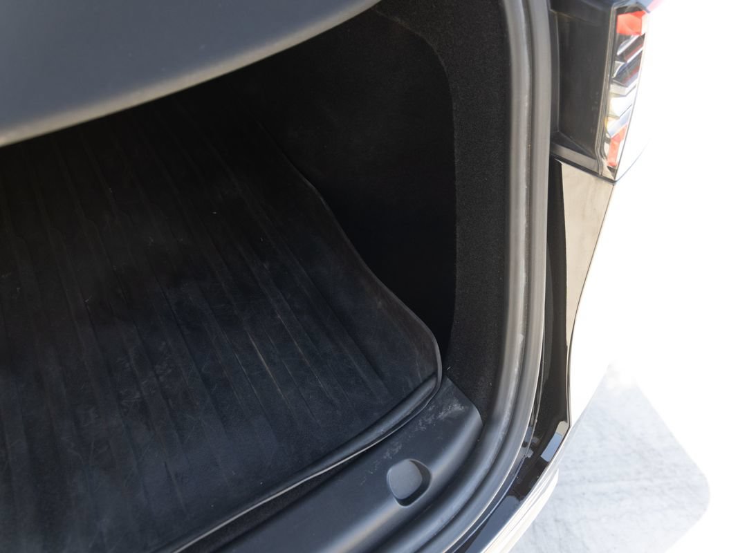 Used 2023 Tesla Model Y Performance AWD/4WD image 19