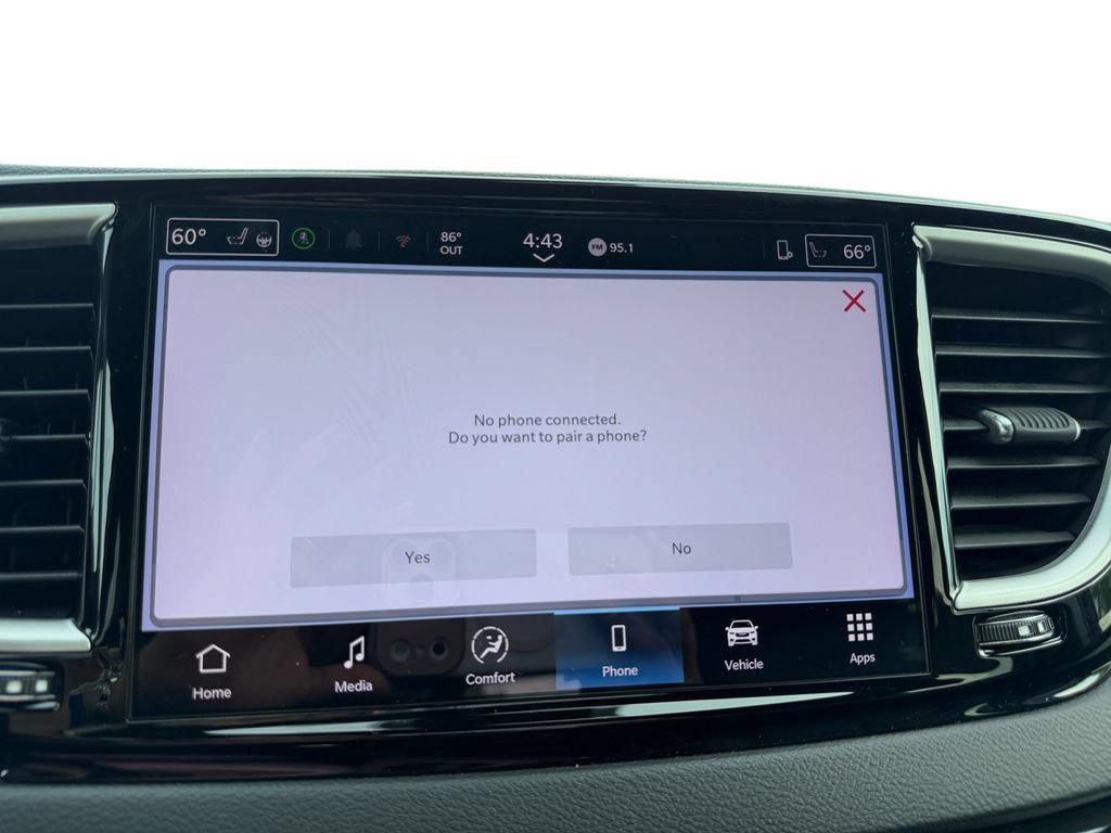 Used 2025 Chrysler Pacifica Select FWD image 18