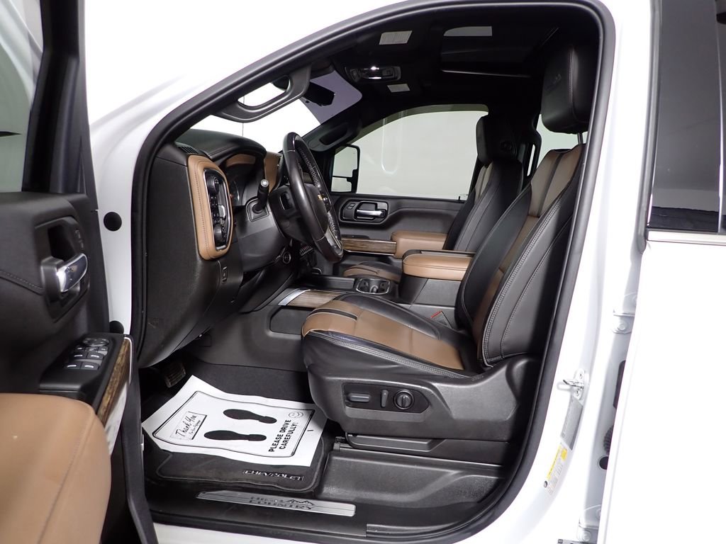 Used 2022 Chevrolet Silverado 3500 High Country w/ Z71 Off-Road Package image 25