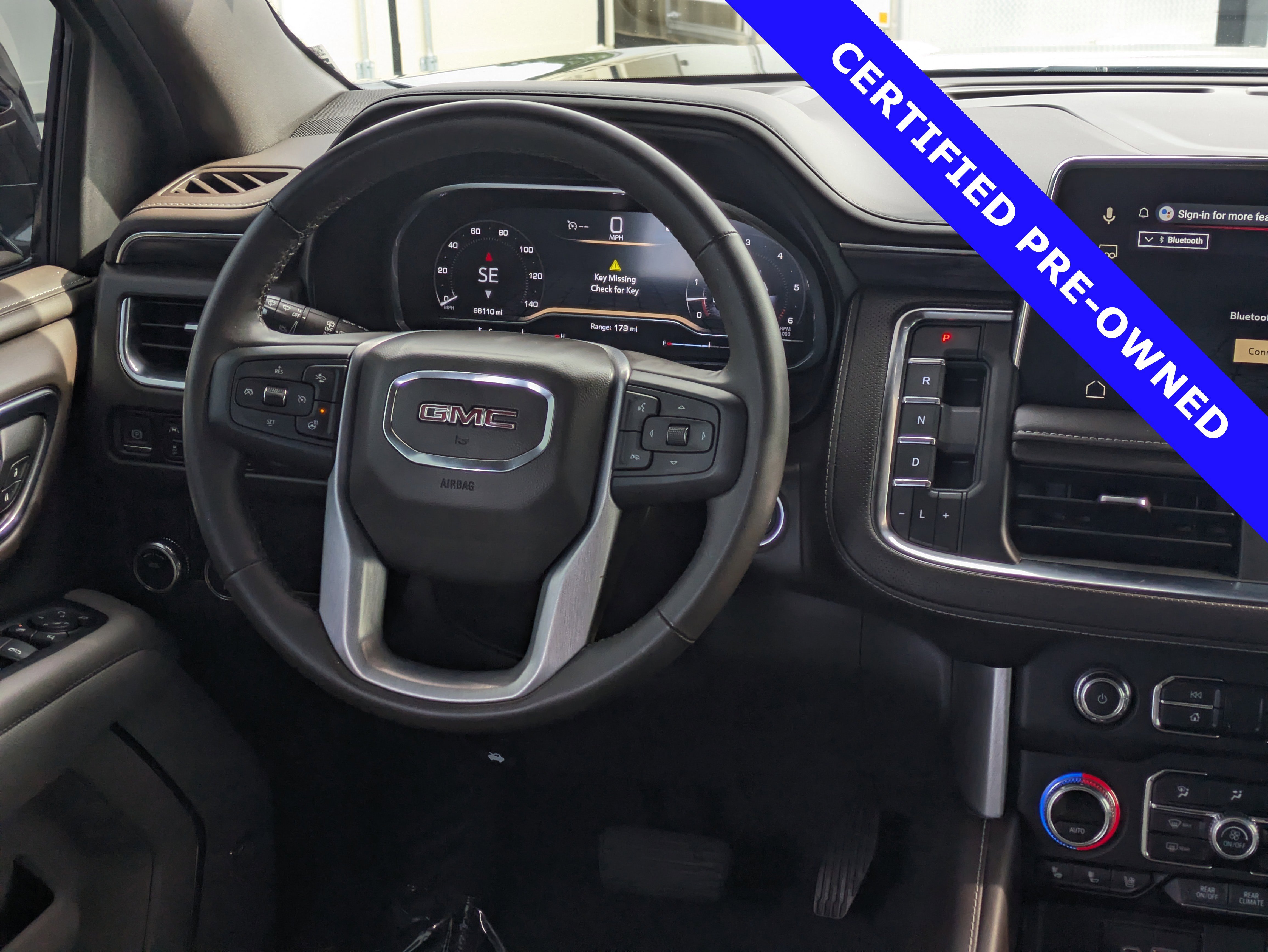 Used 2023 GMC Yukon SLT w/ SLT Luxury Package image 18