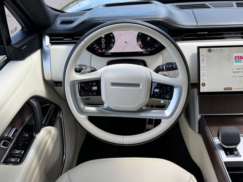 Certified 2025 Land Rover Range Rover Long Wheelbase SE AWD/4WD image 18