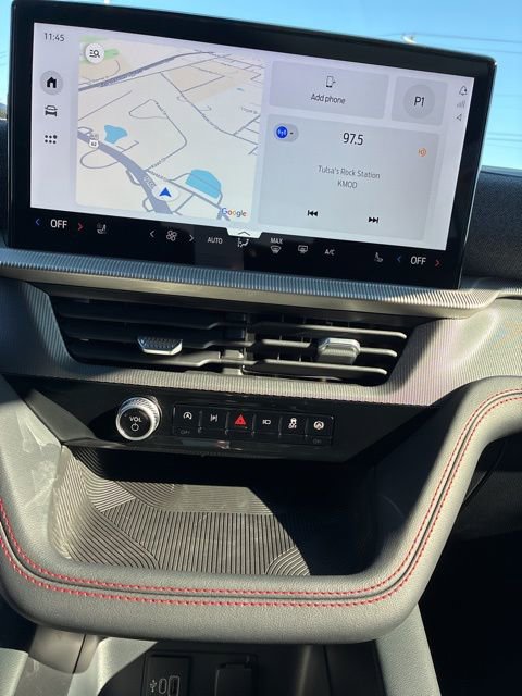 New 2026 Ford Explorer ST-Line w/ ST-Line Street Pack image 19