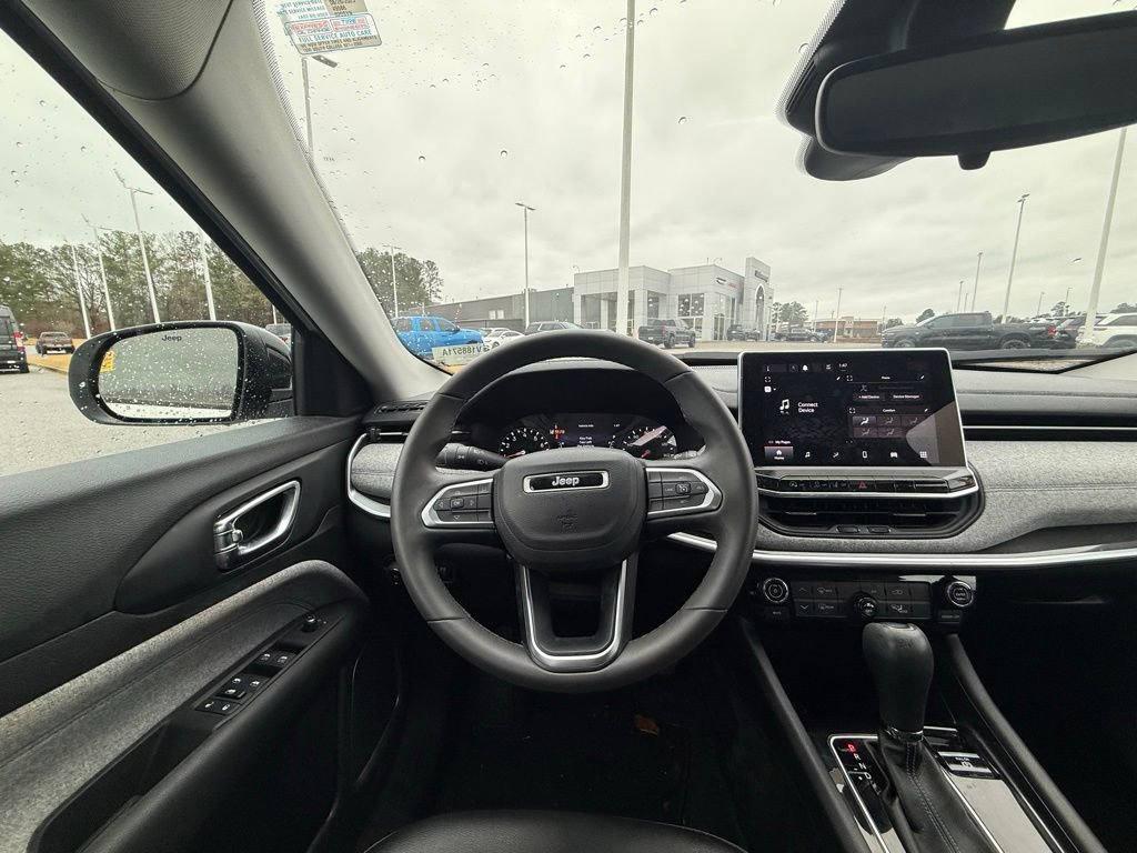 Used 2022 Jeep Compass Latitude image 14