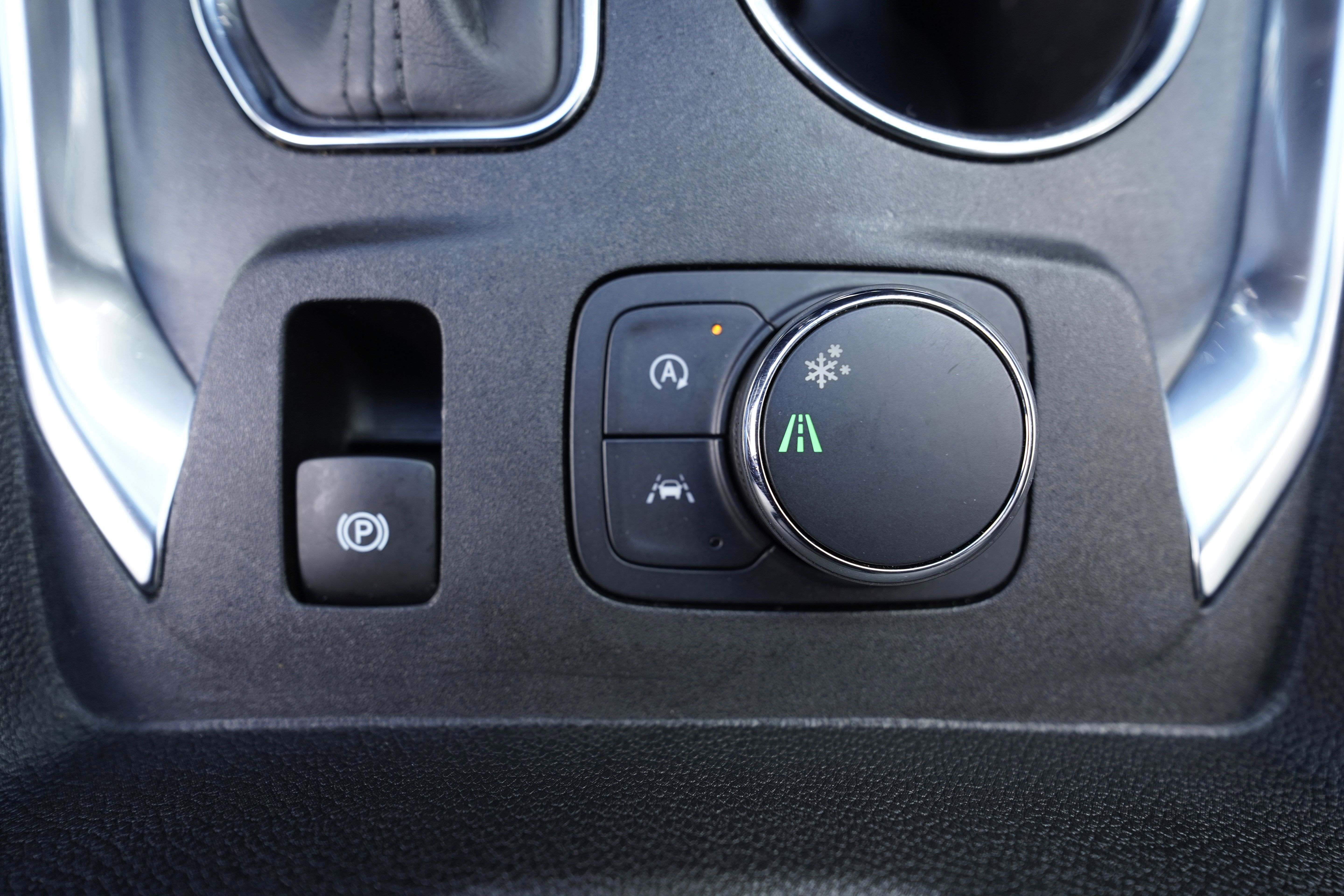 Used 2023 Chevrolet Traverse LT FWD image 31