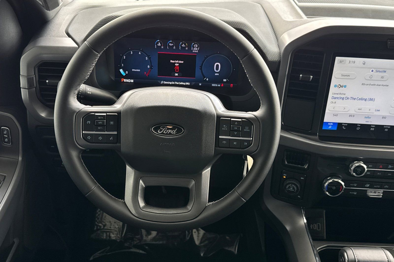 Used 2026 Ford F150 XLT w/ XLT Black Appearance Package image 17