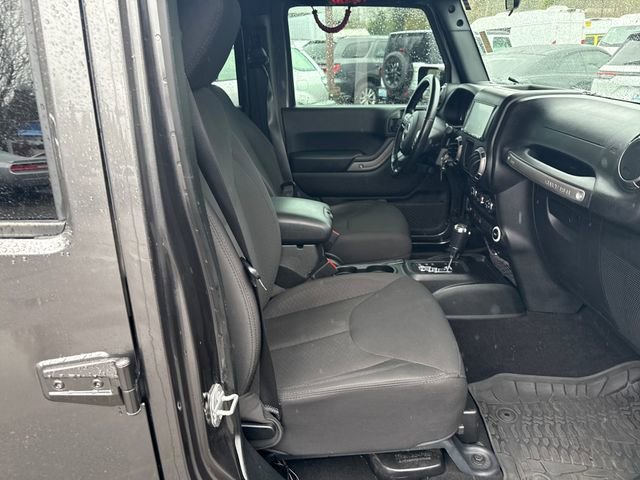 Used 2017 Jeep Wrangler Unlimited Sport w/ Mopar Black Appearance Group image 11