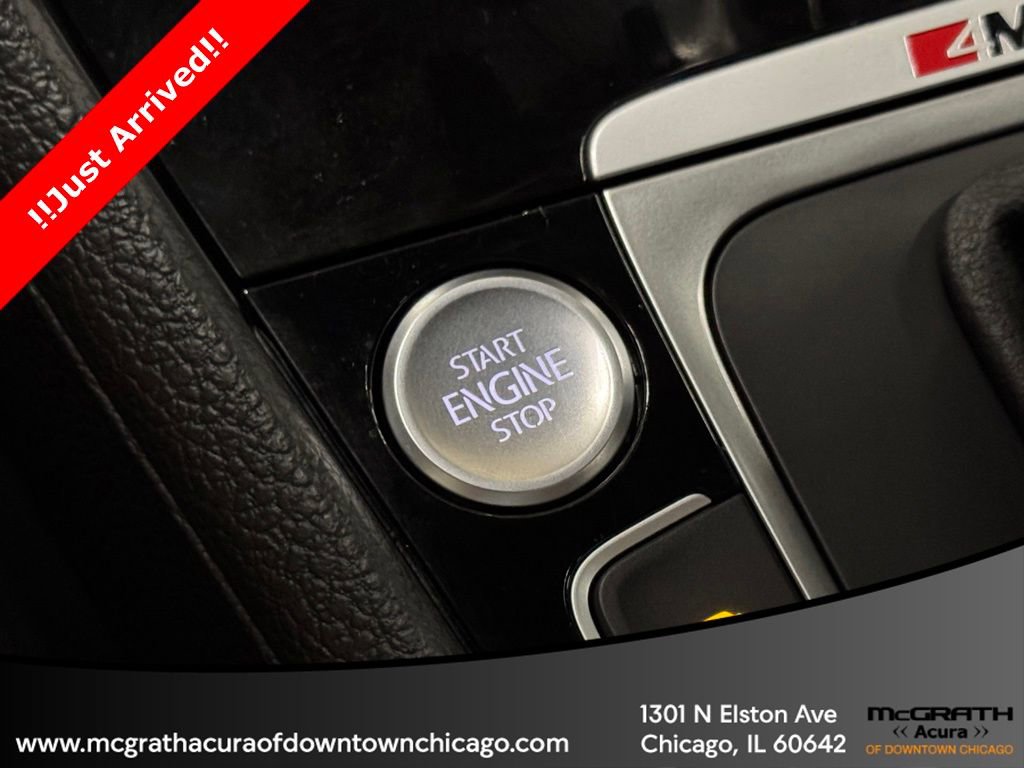 Used 2019 Volkswagen Golf R 4-Door image 26