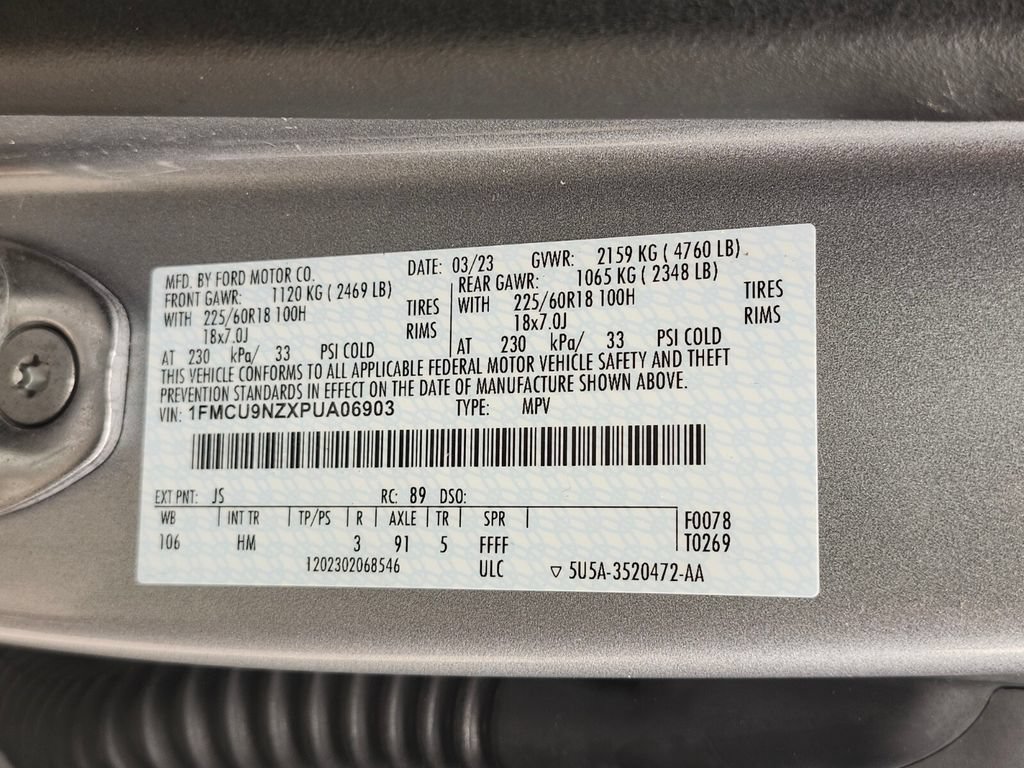 Used 2023 Ford Escape ST-Line Select AWD/4WD image 35