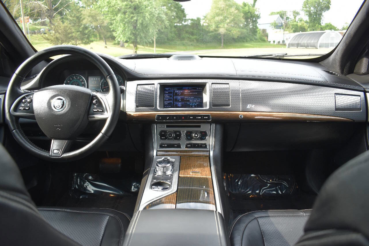 Used 2012 Jaguar XF R image 19
