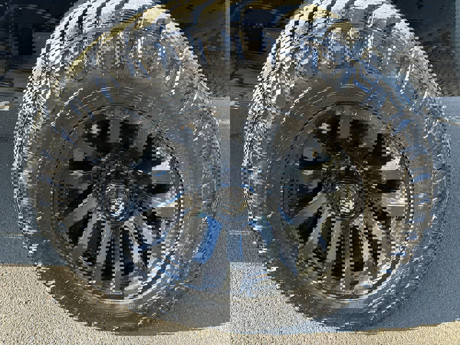 Used 2016 Ford F250 Lariat w/ Lariat Ultimate Package image 4