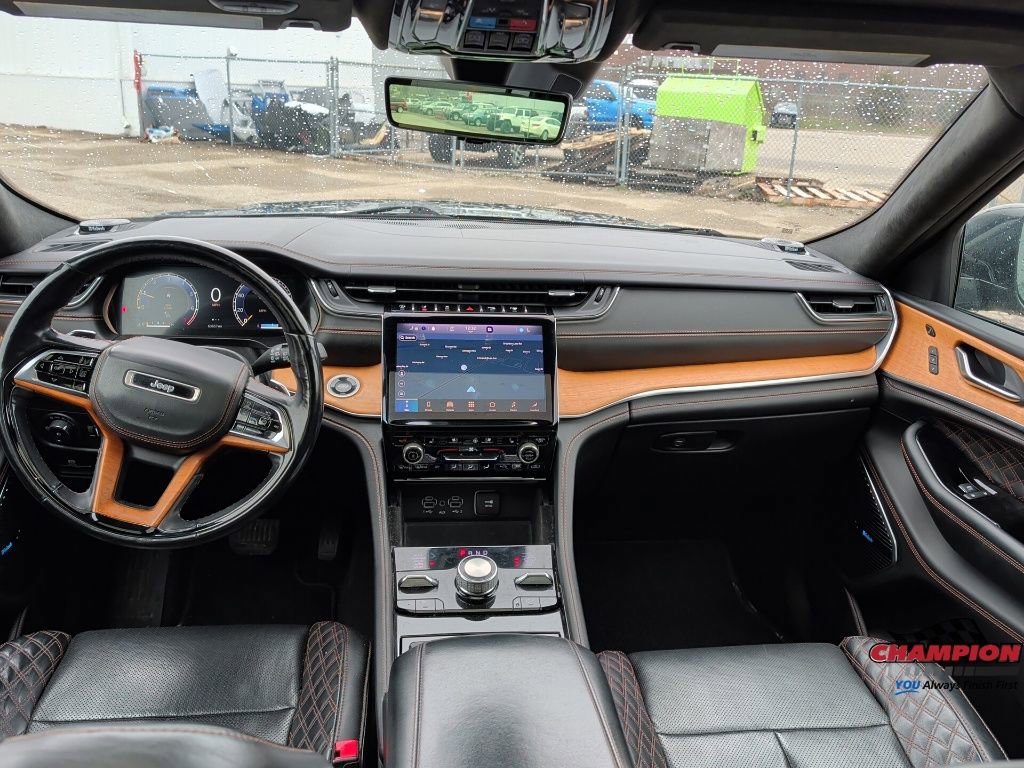 Used 2021 Jeep Grand Cherokee L Summit image 17