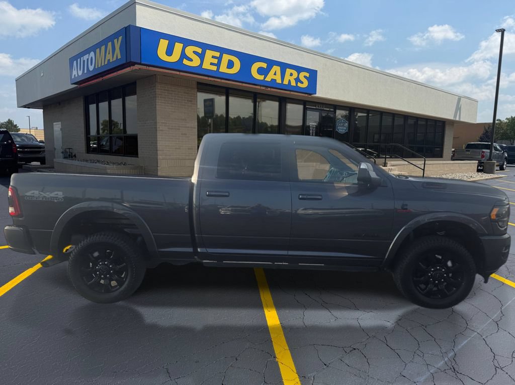 Used 2022 RAM 2500 Limited AWD/4WD image 2