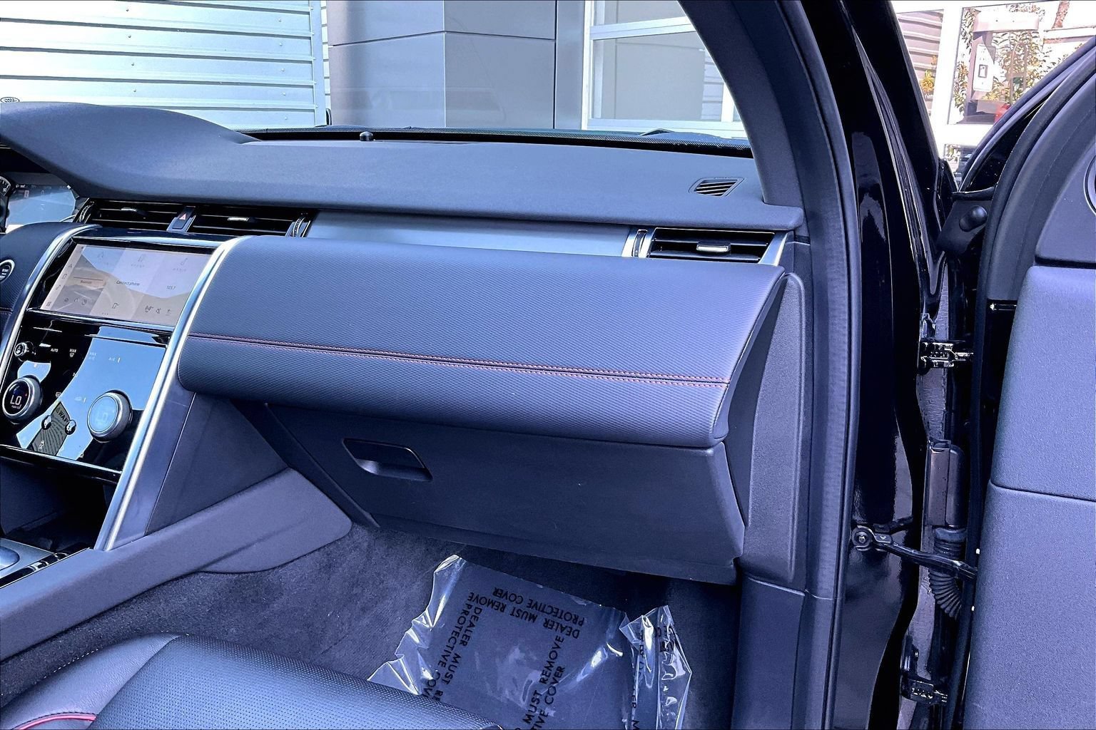 Used 2022 Land Rover Discovery Sport S R-Dynamic AWD/4WD image 16