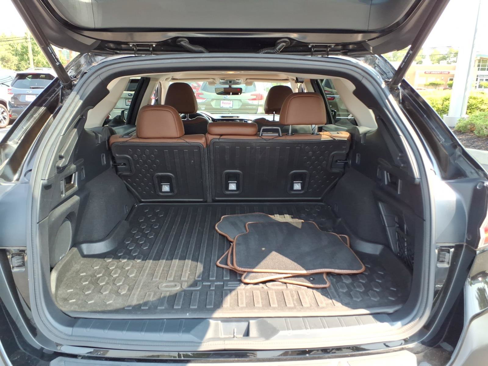 Used 2020 Subaru Outback Touring AWD/4WD image 13