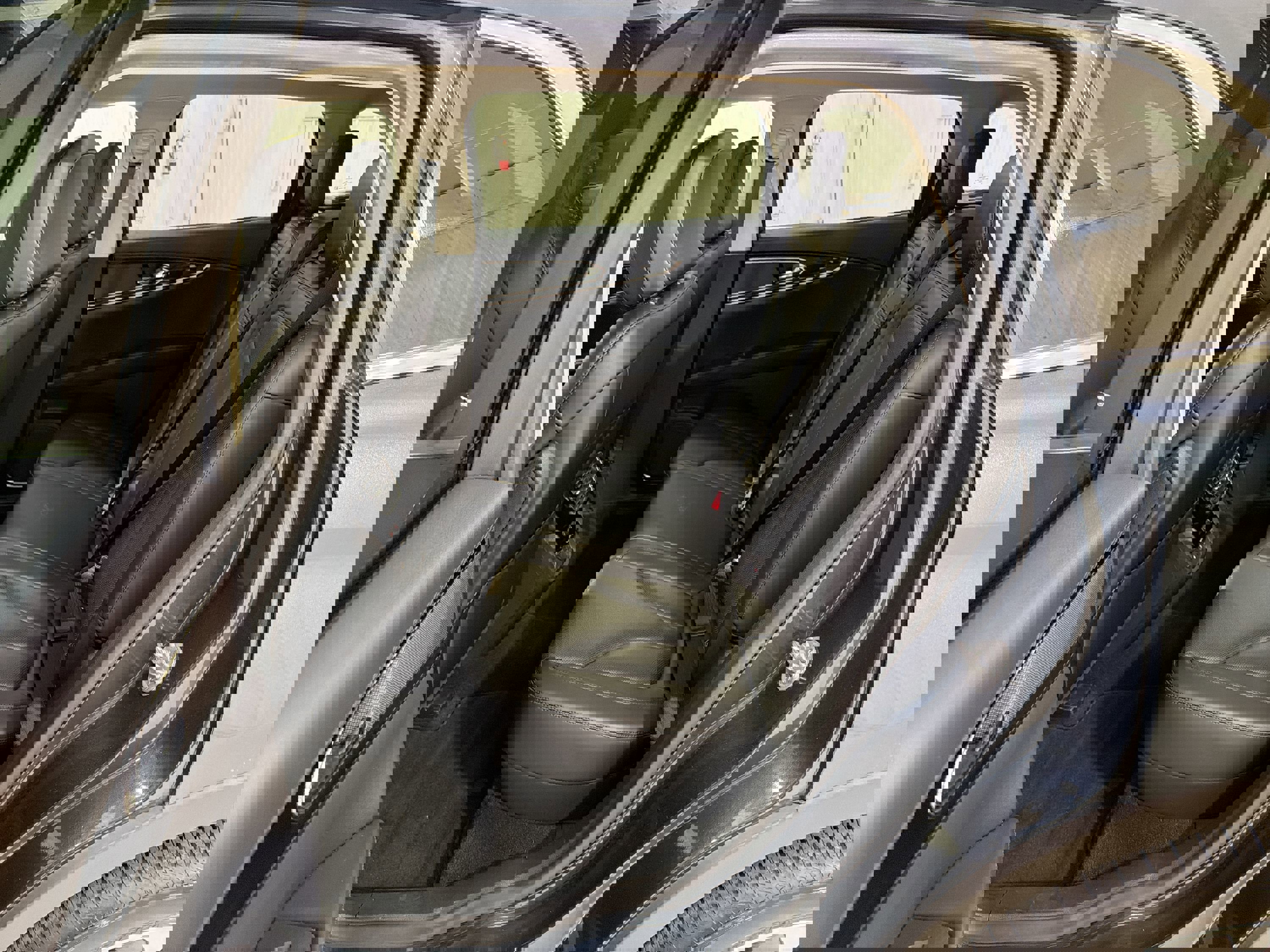 Used 2022 Lincoln Nautilus Reserve image 25