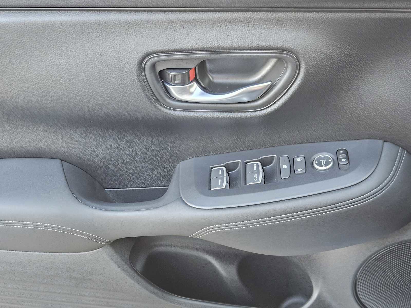 Used 2025 Honda HR-V EX-L image 21