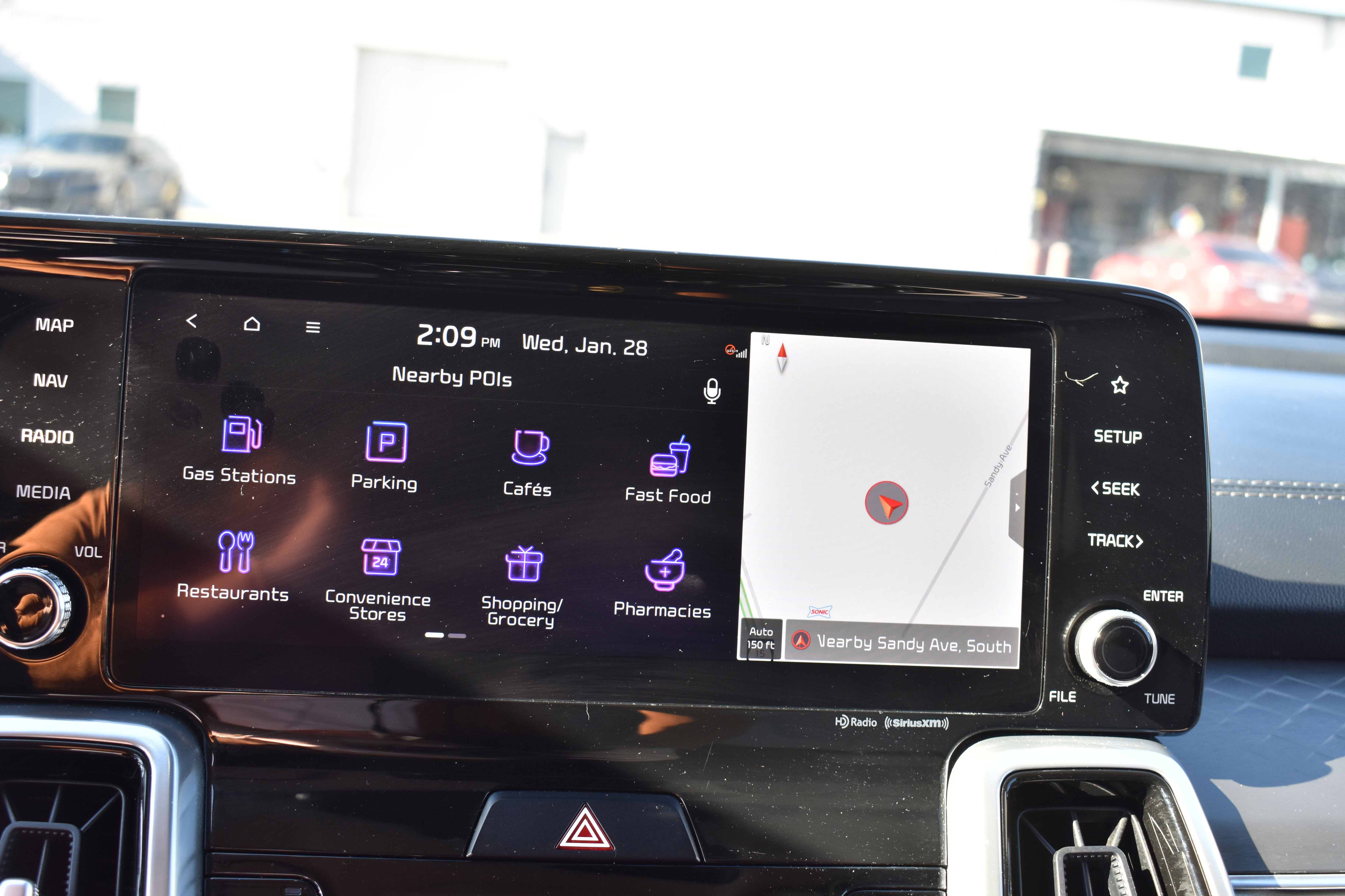 Used 2023 Kia Sorento SX image 19