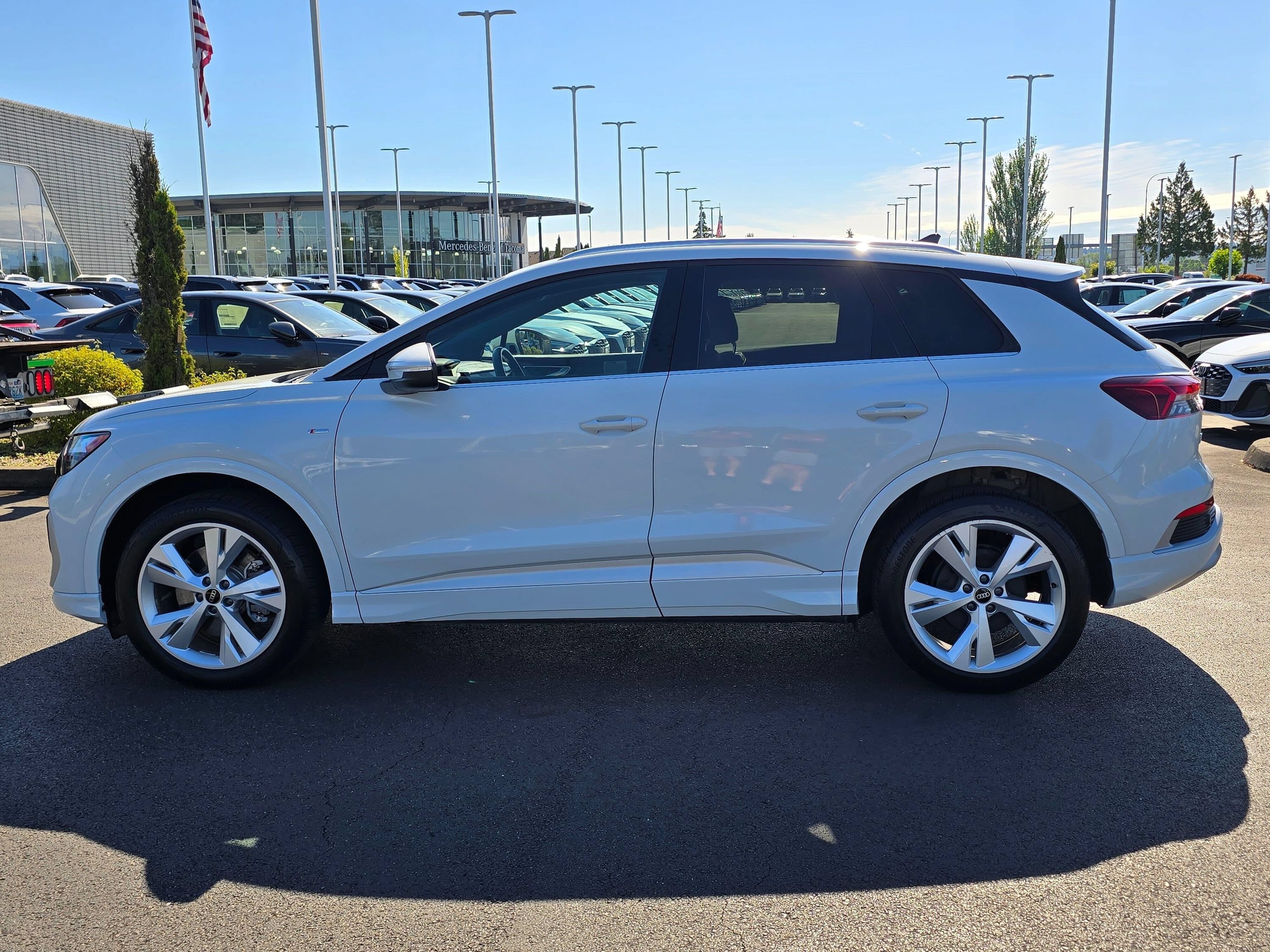 Used 2023 Audi Q4 e-tron Premium w/ 20" Wheel Package AWD/4WD image 2