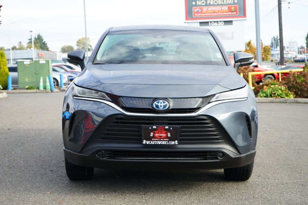 Used 2021 Toyota Venza LE image 8