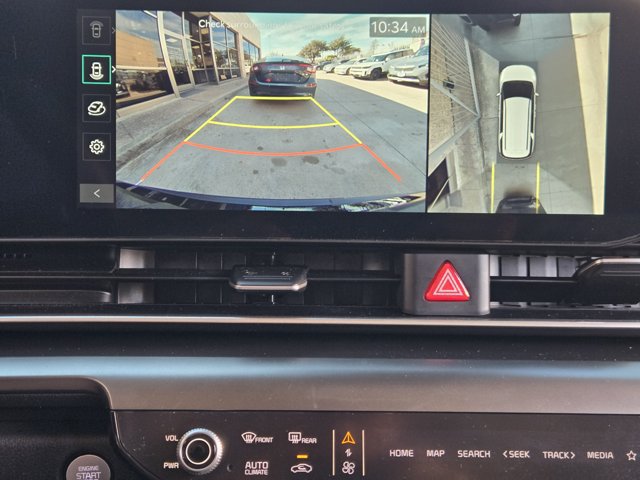 Certified 2025 Kia Carnival SX Prestige FWD image 23