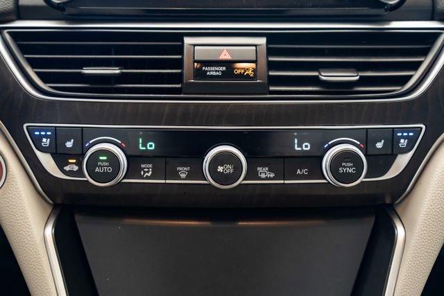 Used 2019 Honda Accord Touring image 12