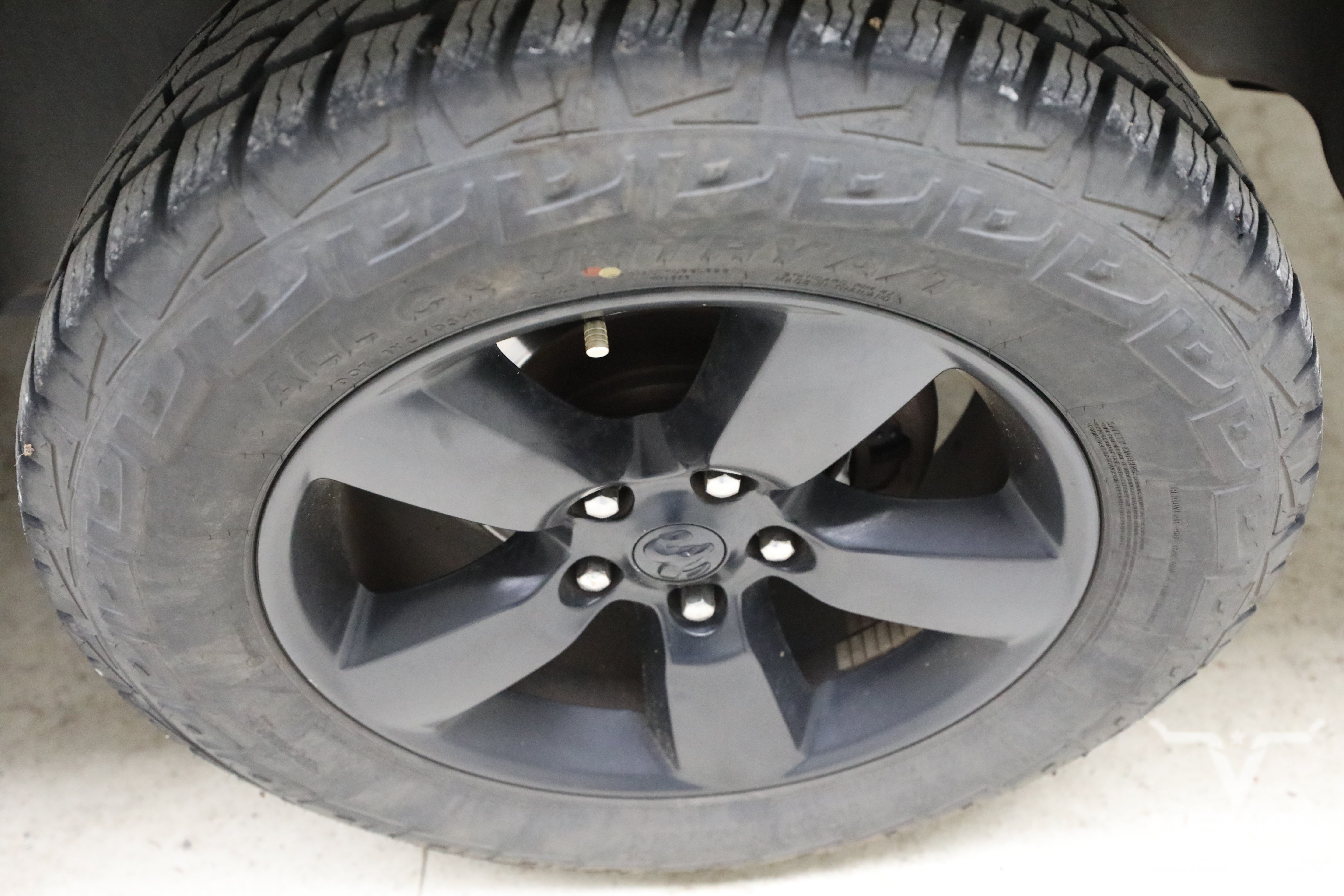 Used 2016 RAM 1500 ST AWD/4WD image 35