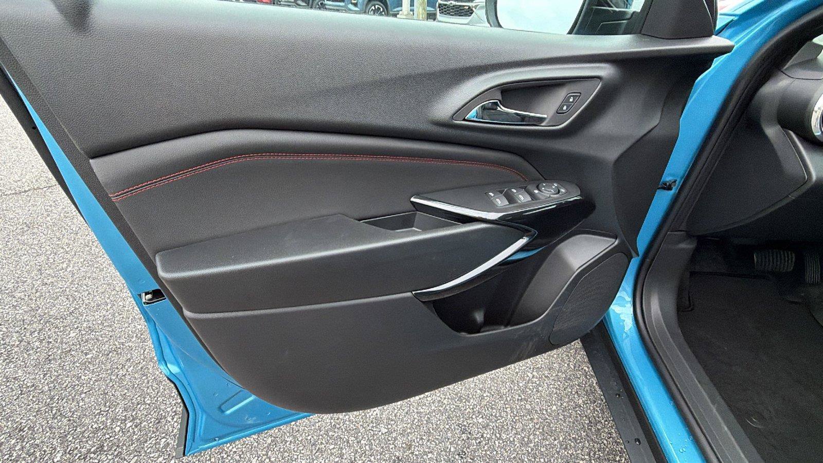 New 2026 Chevrolet Trax RS w/ Driver Confidence Package FWD image 14