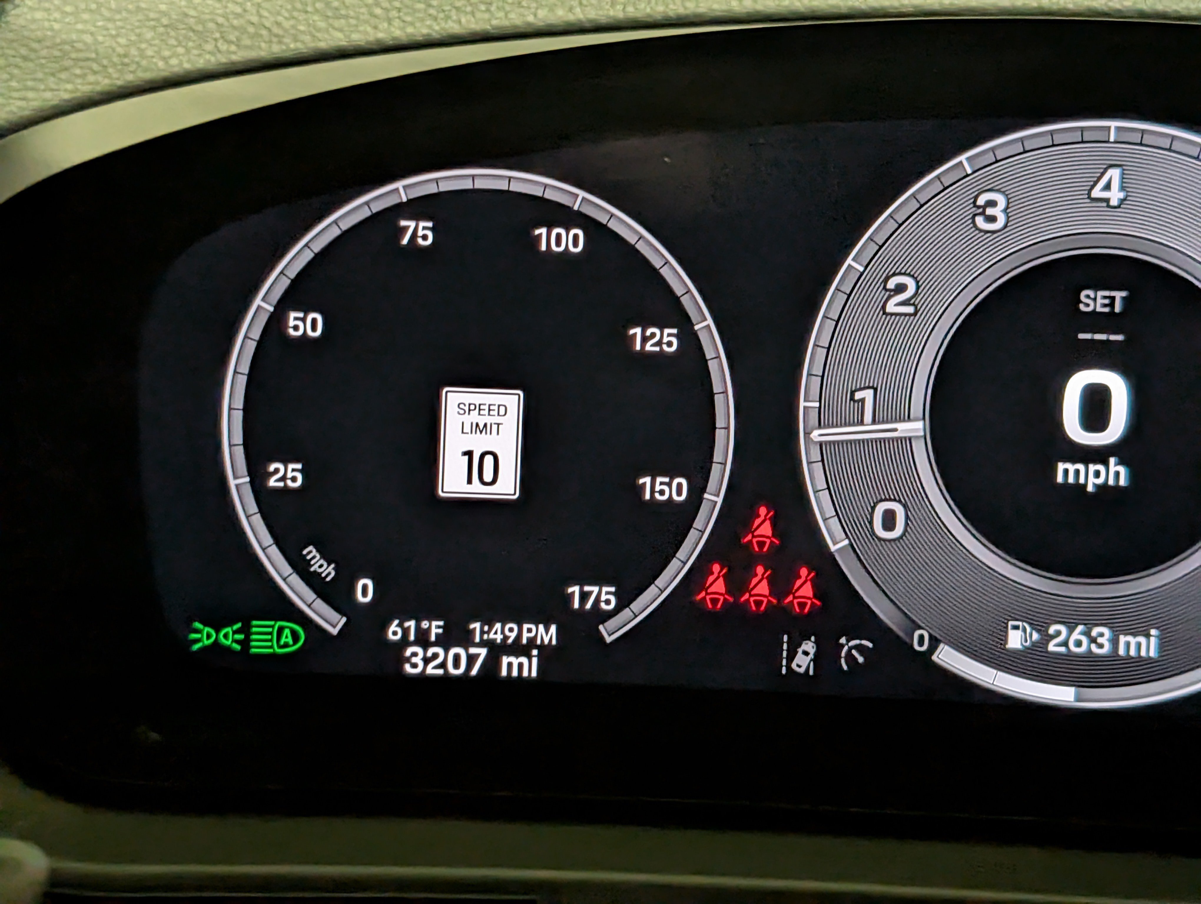 Certified 2025 Porsche Cayenne AWD/4WD image 33