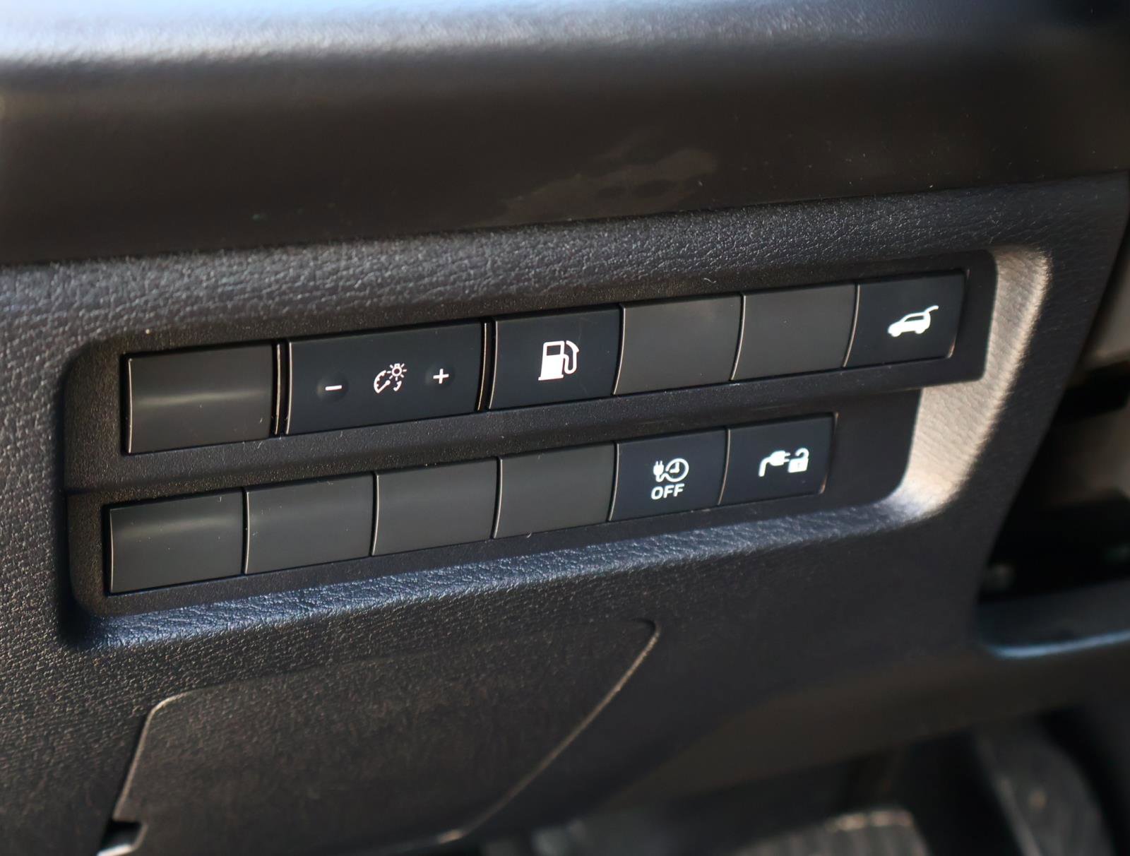 Used 2023 Mitsubishi Outlander SE image 20