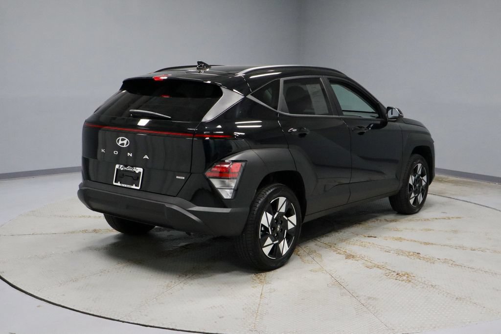 Certified 2025 Hyundai Kona SEL AWD/4WD image 14