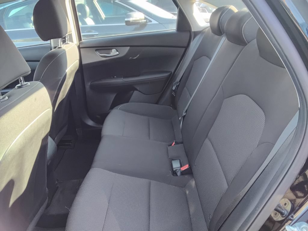 Used 2021 Kia Forte LXS FWD image 11