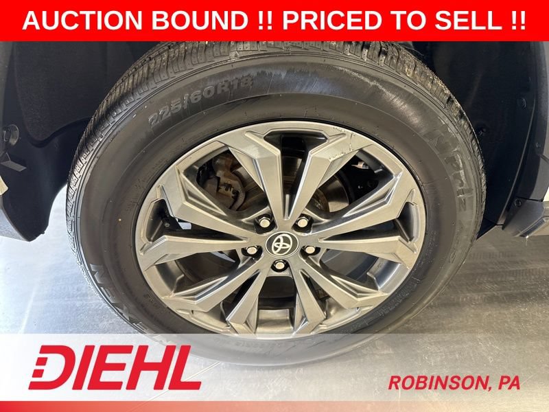 Used 2025 Toyota RAV4 Limited AWD/4WD image 8