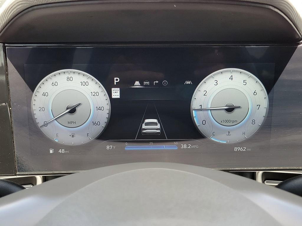 Used 2025 Hyundai Elantra SEL FWD image 23