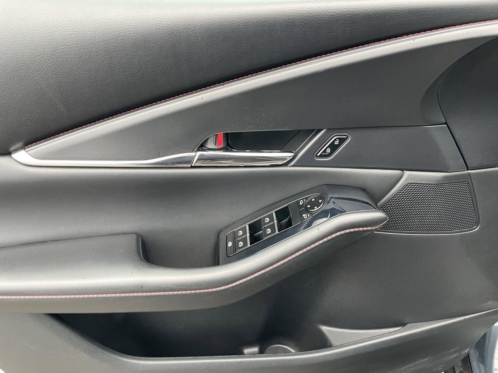 Used 2023 MAZDA CX-30 AWD 2.5 S w/ Preferred Package image 23