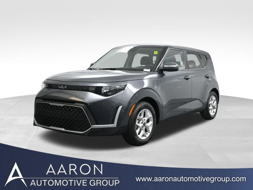 Used 2023 Kia Soul LX w/ LX Technology Package image 1