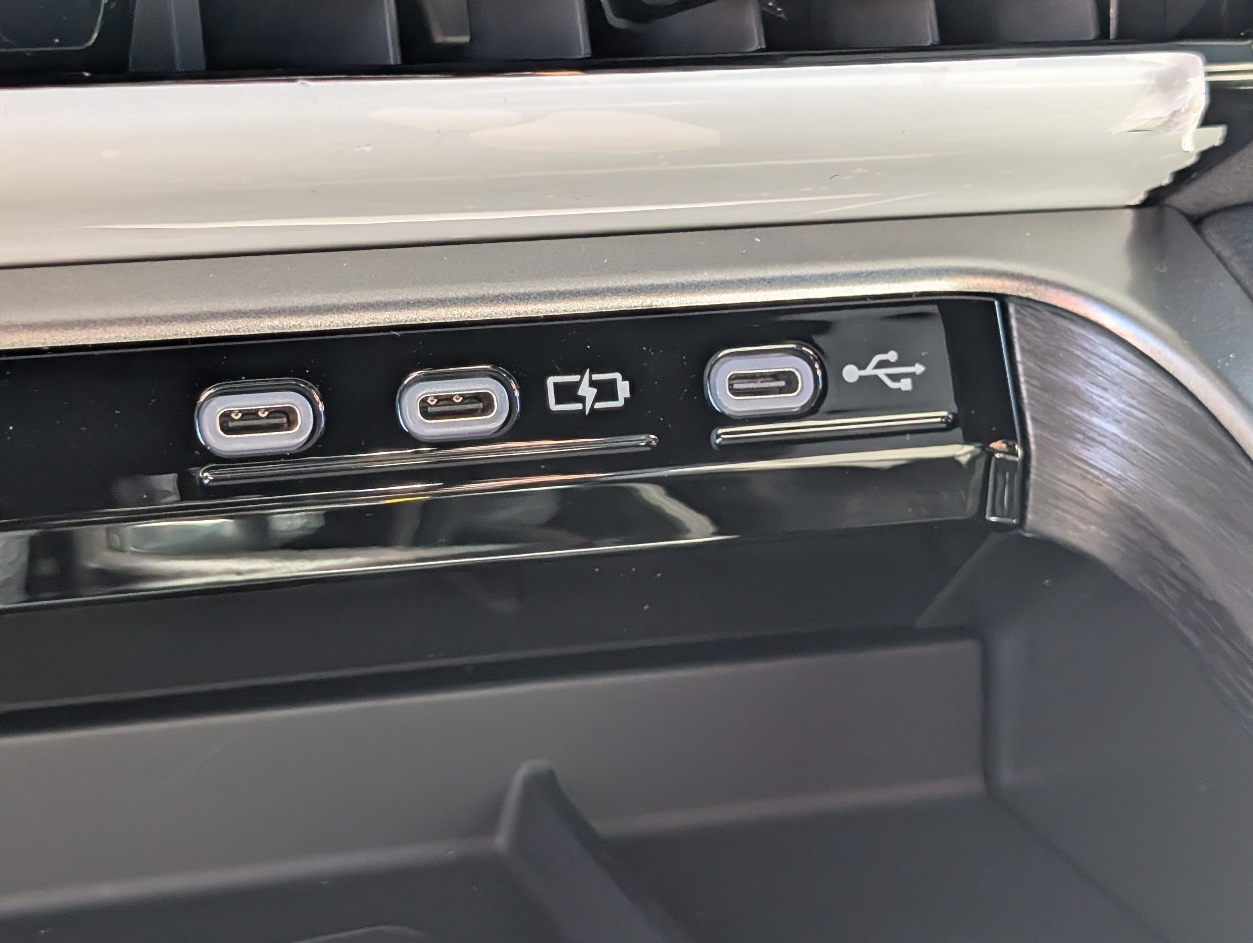 New 2026 Lexus TX 500h AWD w/ Technology Package image 25