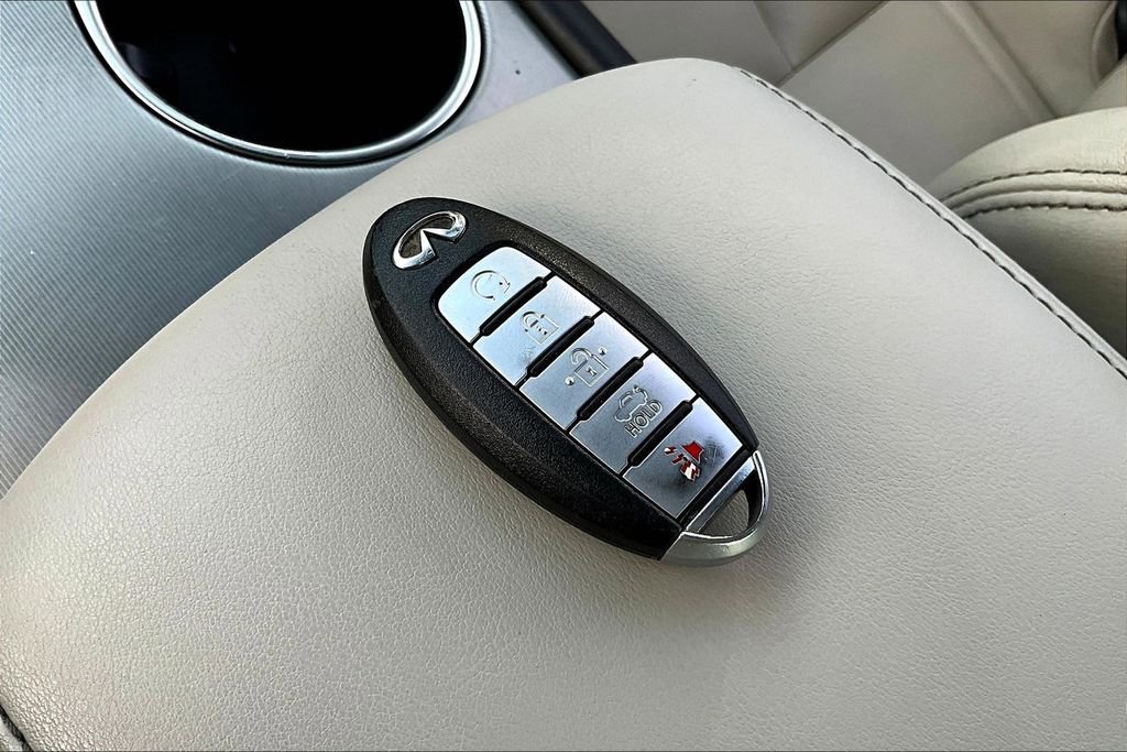 Used 2017 INFINITI Q60 w/ Premium Plus Package 3.0T image 33