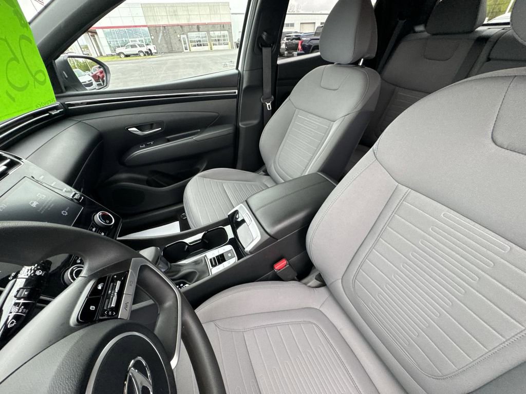 Used 2024 Hyundai Santa Cruz SE AWD/4WD image 27