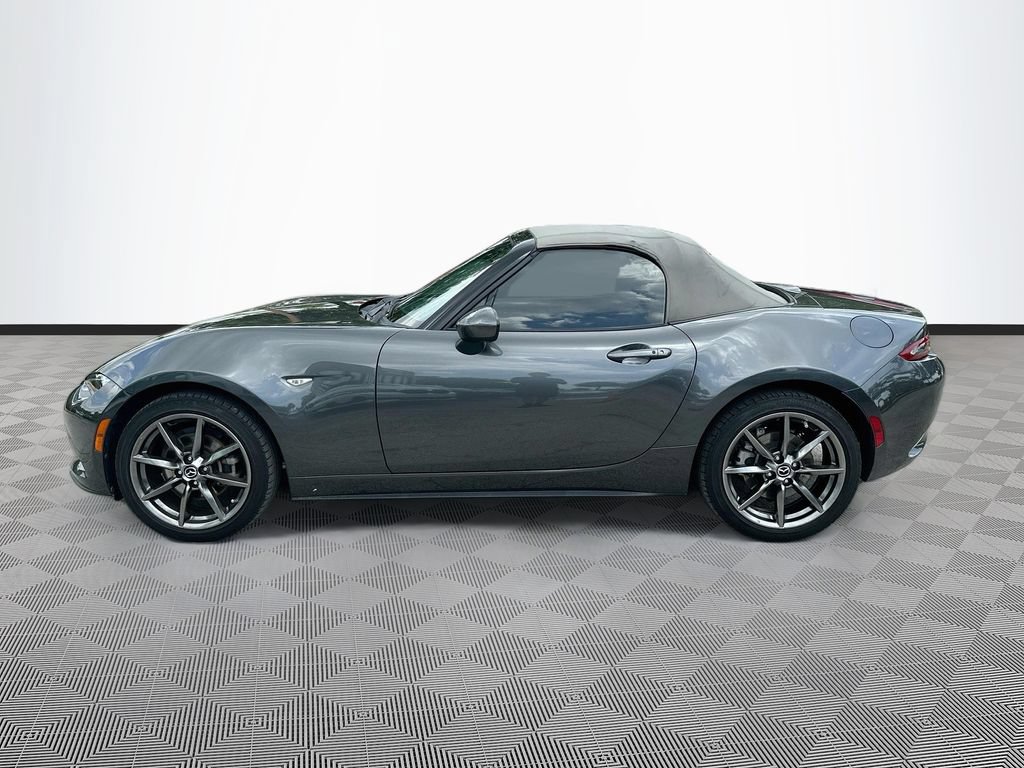 Used 2020 MAZDA MX-5 Miata Grand Touring RWD image 4