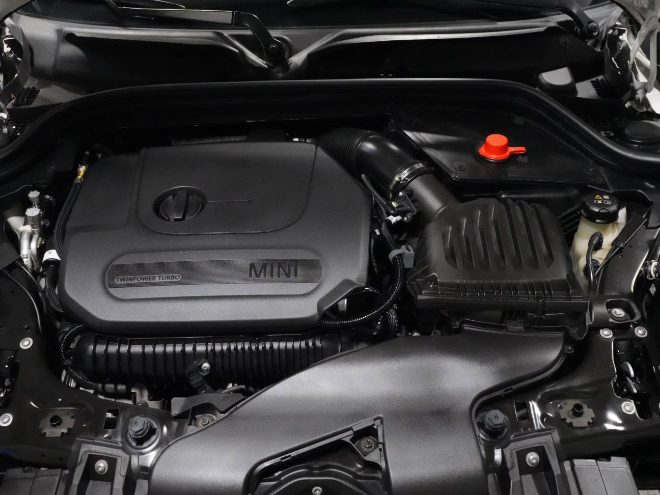 Certified 2024 MINI Cooper S image 27