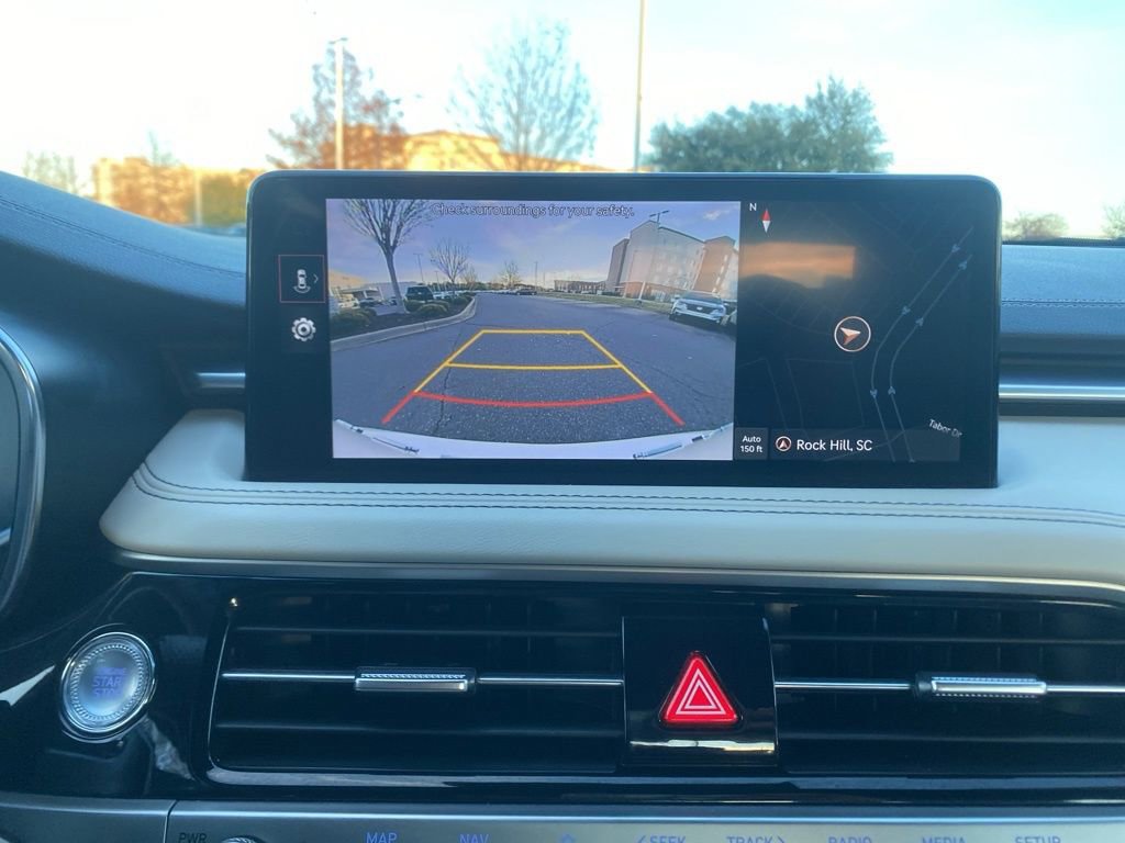 Used 2025 Genesis G70 2.5T image 22