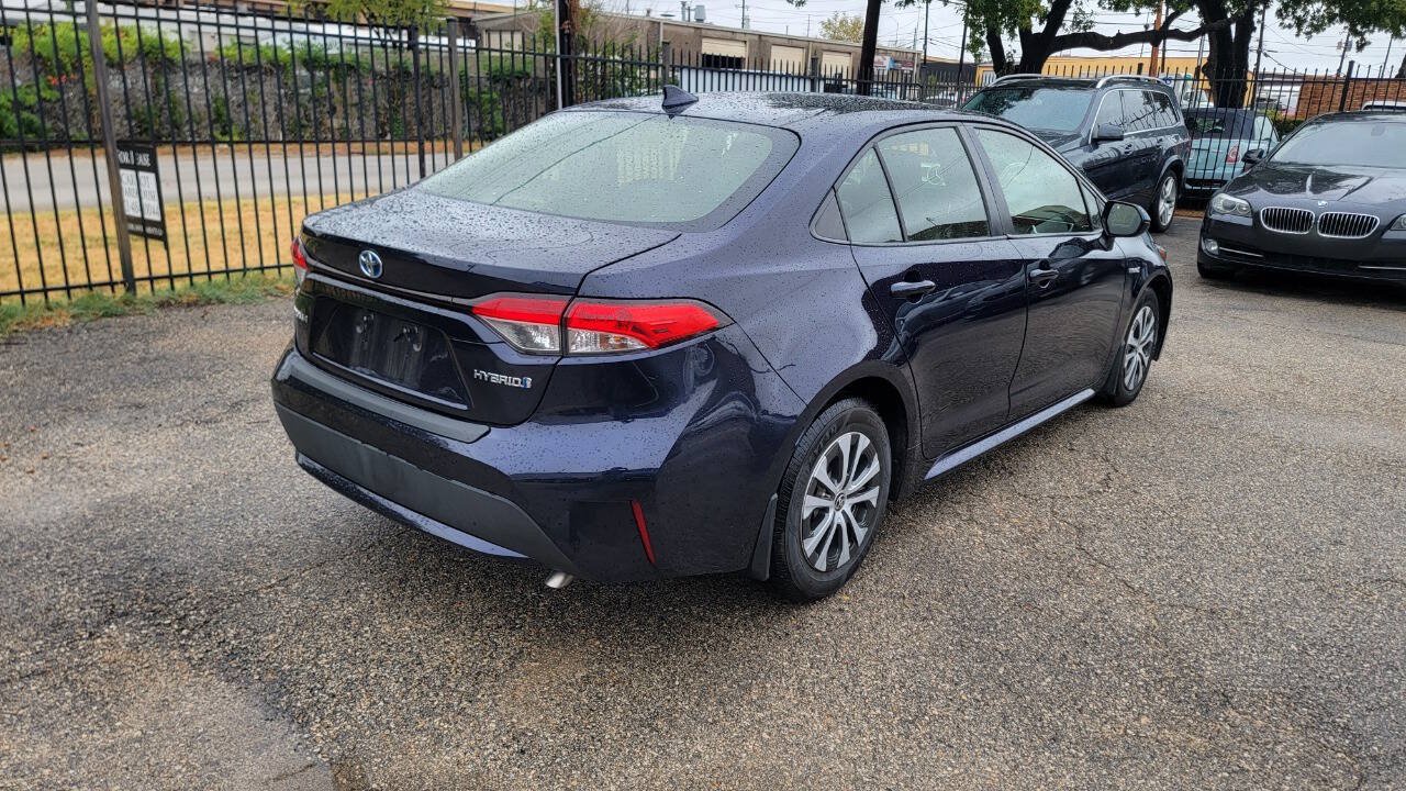 Used 2020 Toyota Corolla LE FWD image 3
