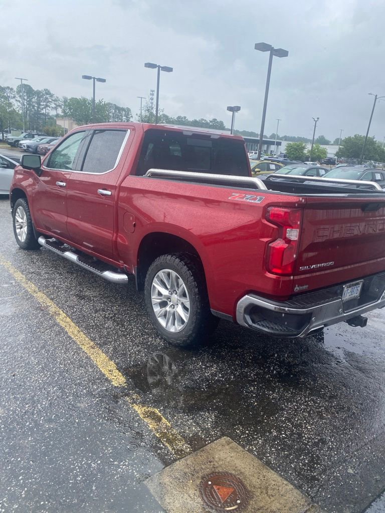 Used 2021 Chevrolet Silverado 1500 LTZ w/ LTZ Convenience Package II AWD/4WD image 4