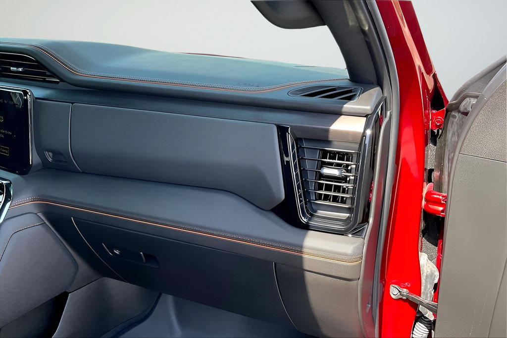 Used 2025 GMC Sierra 1500 AT4 w/ AT4 Premium Package AWD/4WD image 20
