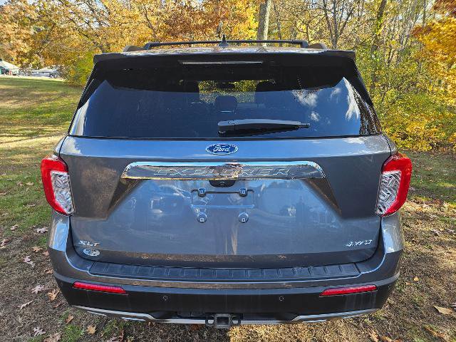 Certified 2022 Ford Explorer XLT w/ Equipment Group 202A AWD/4WD image 6